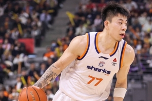 媒体人:张镇麟未来几年依然会进国家队 他得拿出倾尽一切的拼劲配图